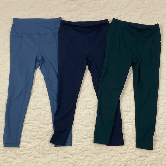 LOT of 3 Athletic Works Capri Leggings Size Medium Blue Green - Picture 1 of 15